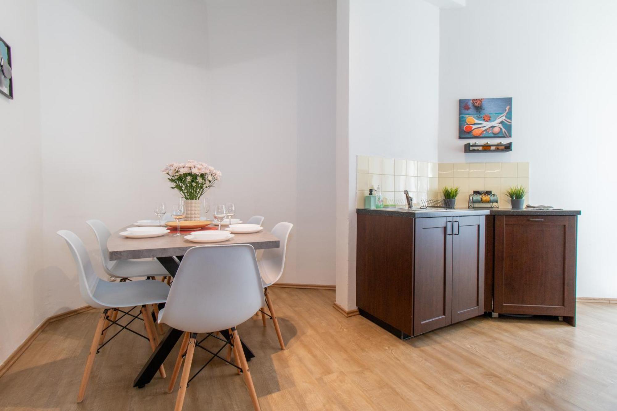 Riverside Cr Apartment Prag Exterior foto