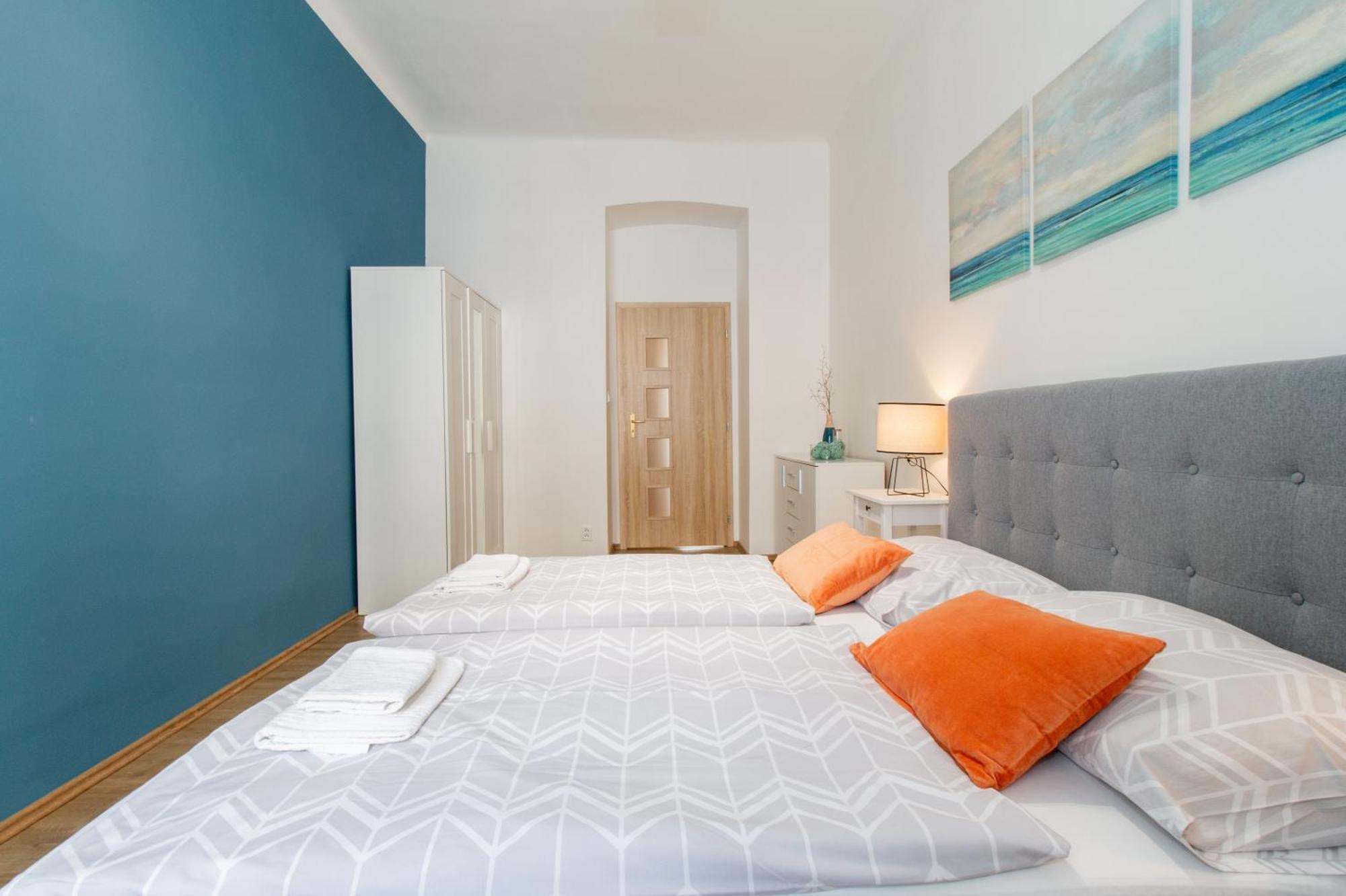 Riverside Cr Apartment Prag Exterior foto