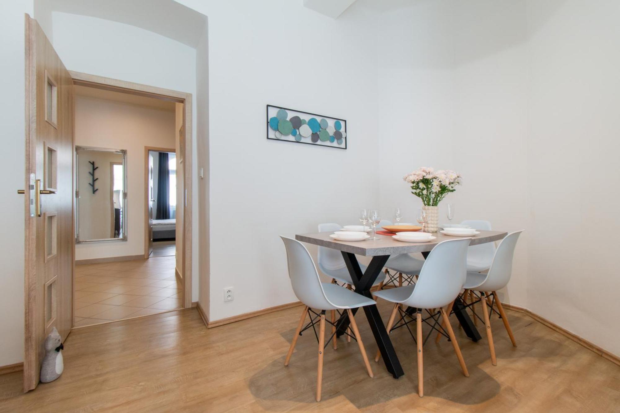 Riverside Cr Apartment Prag Exterior foto